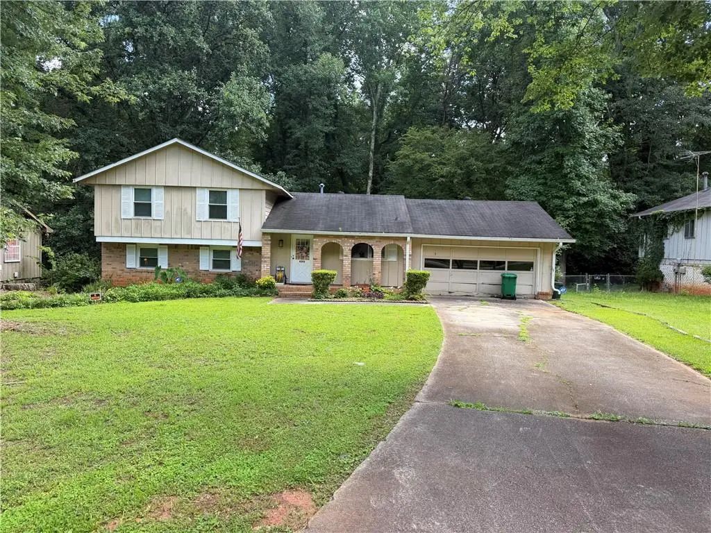 4292 Cedar Ridge Trail, Stone Mountain