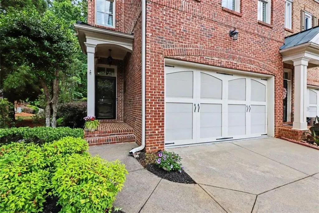 6070 Narcissa Place, Johns Creek