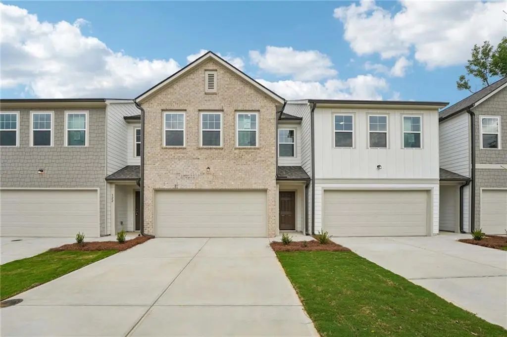 320 Dearborn Drive, Cartersville