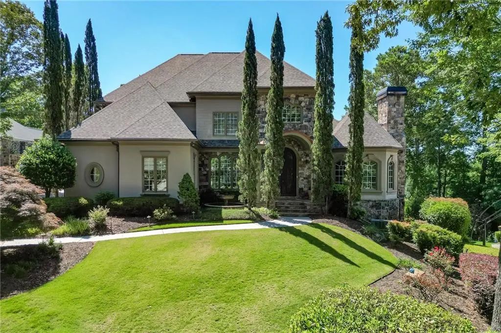 3245 Town Manor Circle, Dacula
