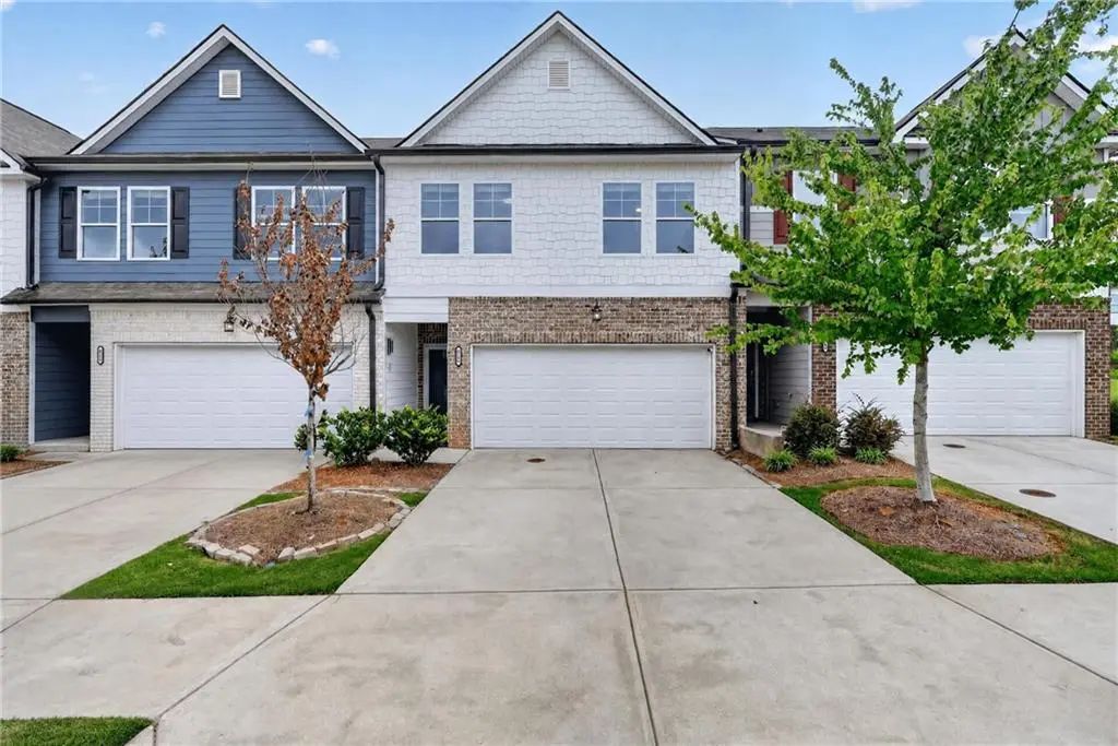 4711 Fairfax Drive, Oakwood