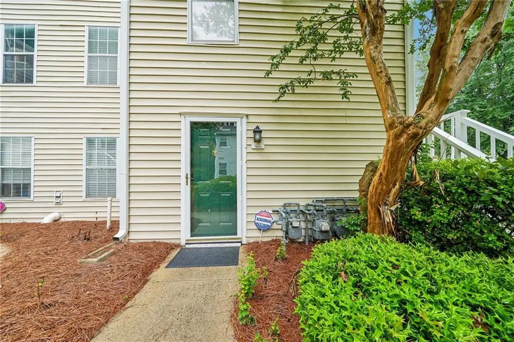 1212 Glenleaf Drive, Peachtree Corners