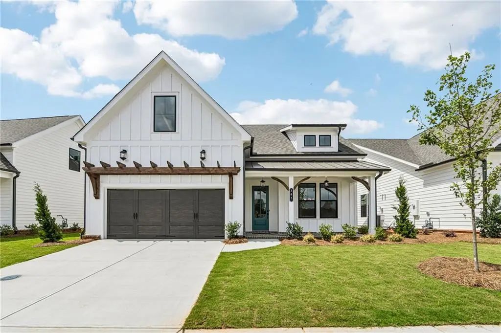 161 High Point Drive, Hoschton