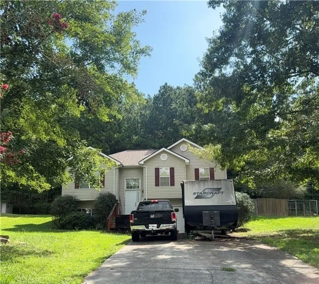 133 Hunters Xing Se Crossing, Calhoun