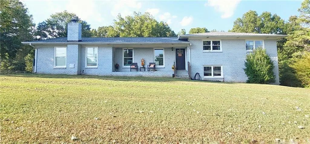 1215 Fairview Road Nw, Calhoun