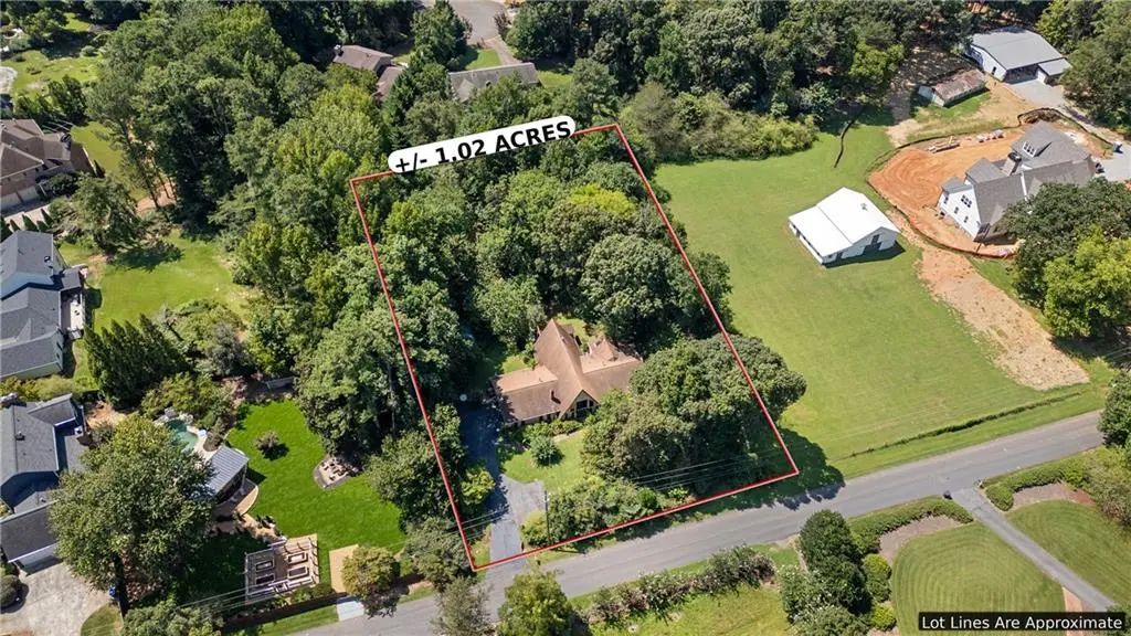 490 Coleman Drive, Roswell