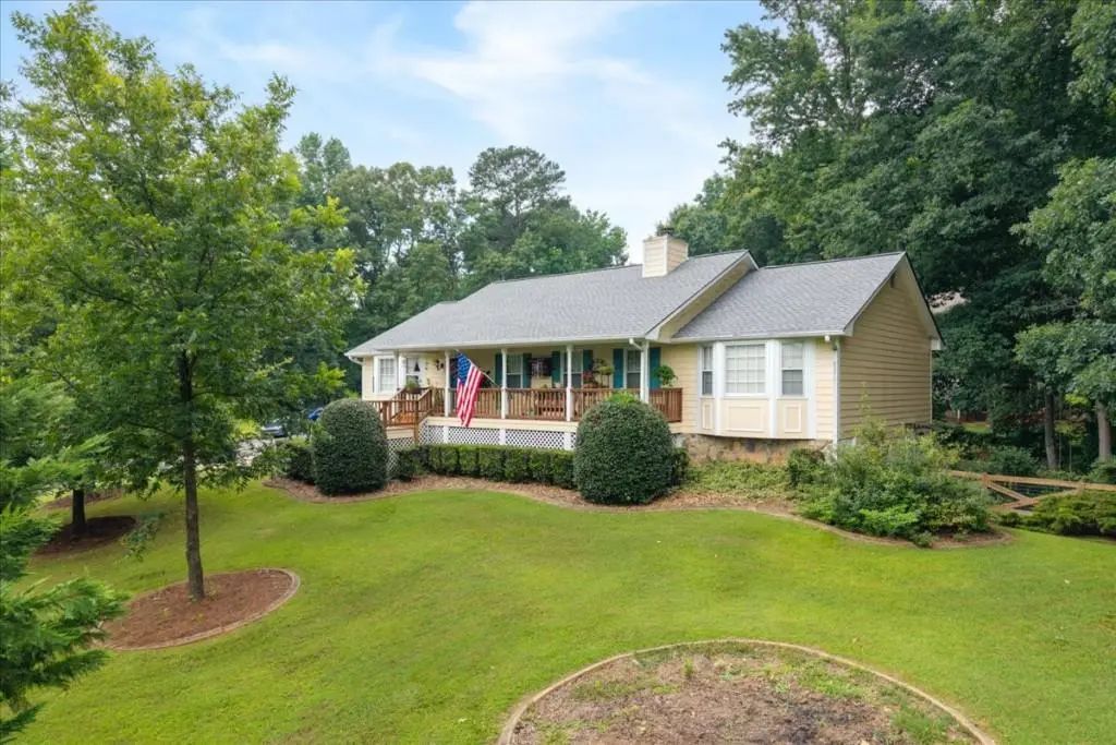 3320 Redberry Trail, Canton