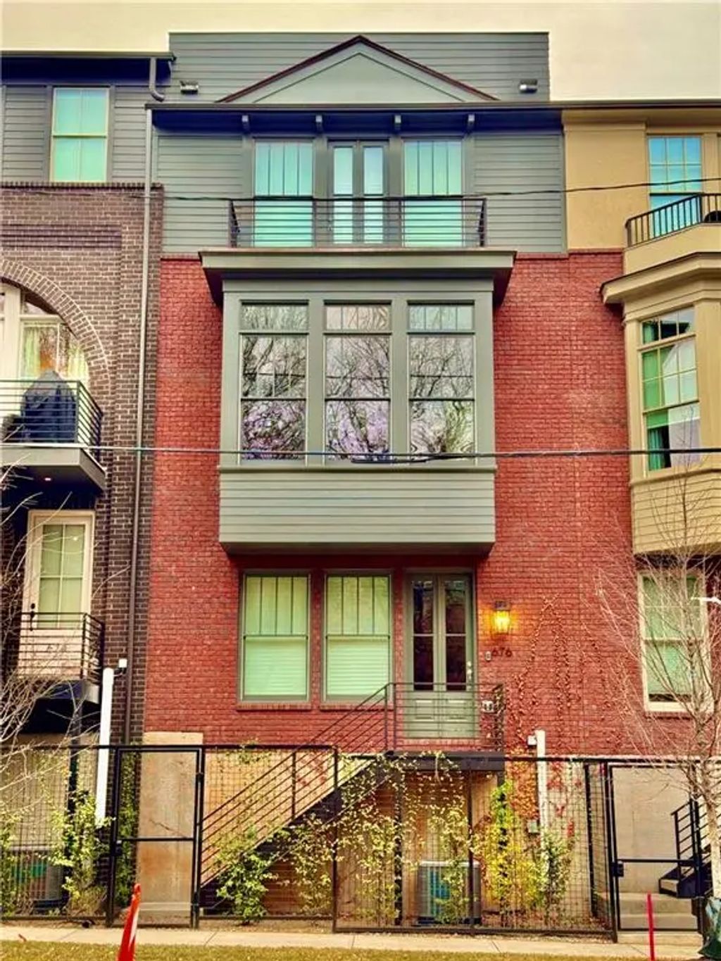 676 Hank Aaron Drive Se, Atlanta