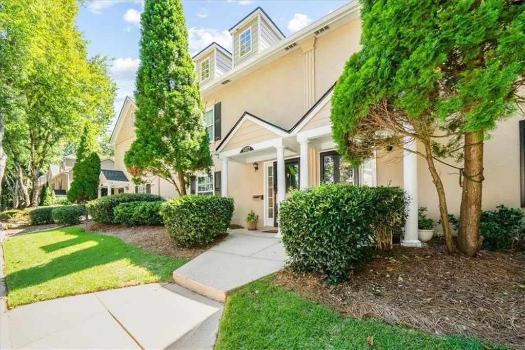 1402 Brighton, Sandy Springs