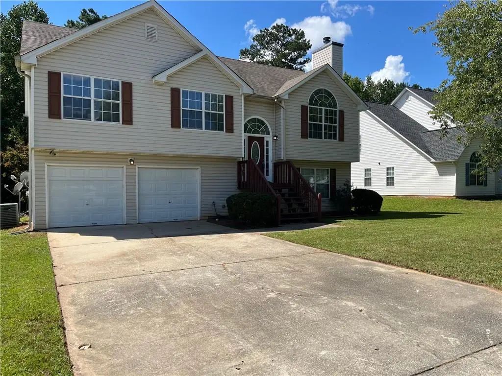 528 Harvick Circle, Stockbridge