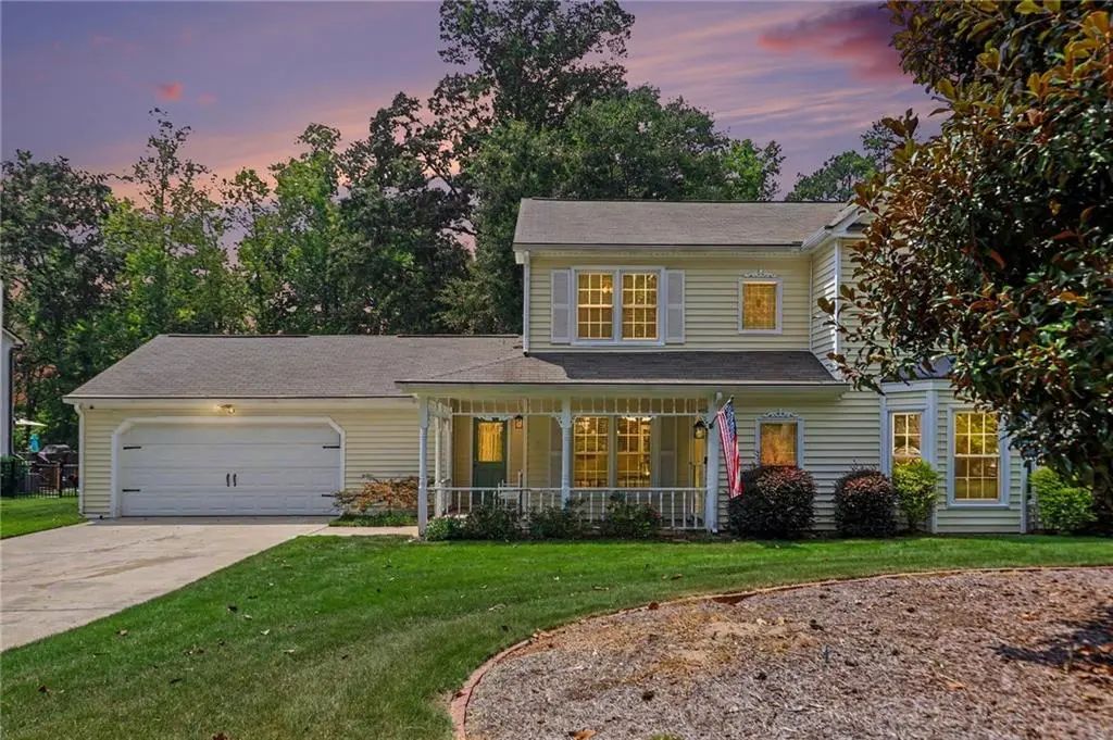 111 Edgewater Way, Peachtree City