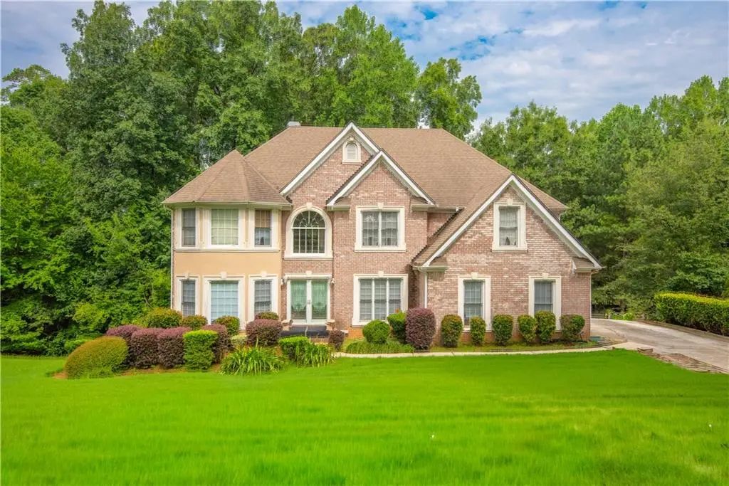 5035 Highland Lake Drive, Atlanta