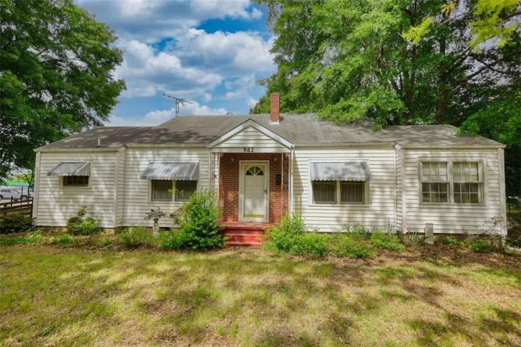 982 Highland Circle Se, Conyers