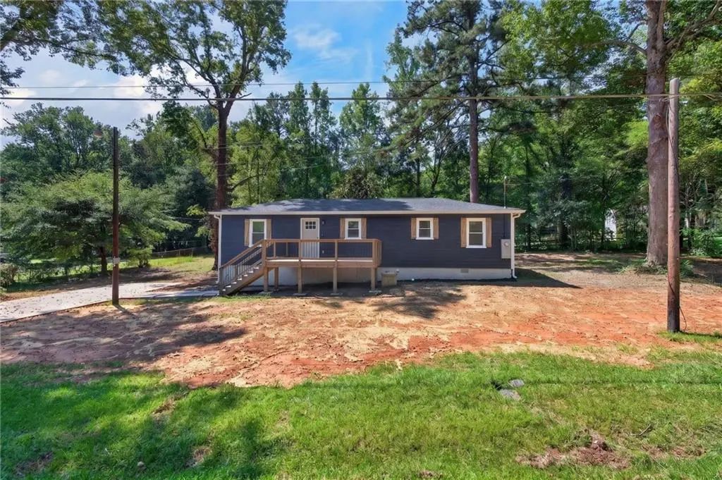 2708 E County Line Road, Lithia Springs