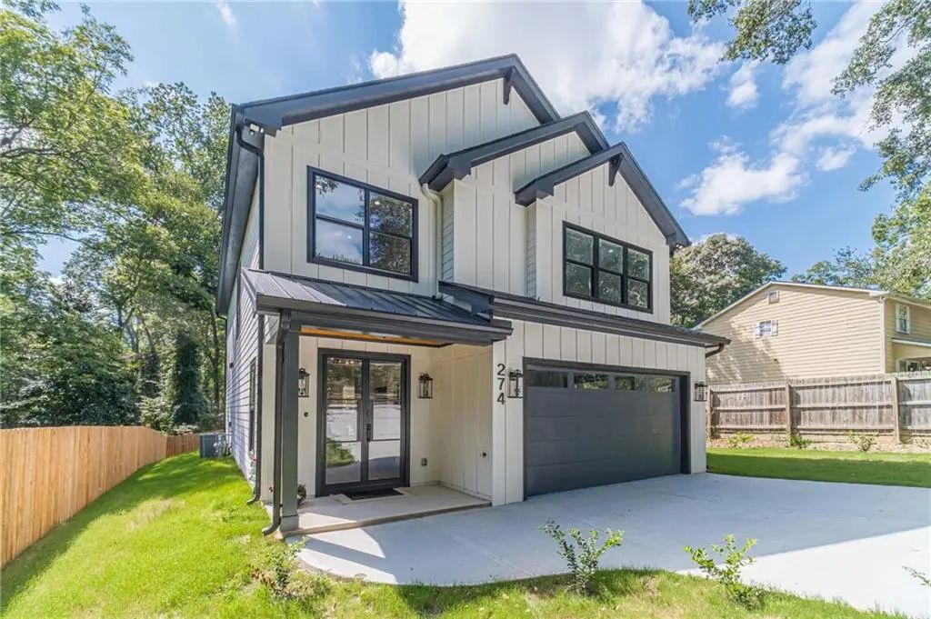 274 White Street, Hoschton