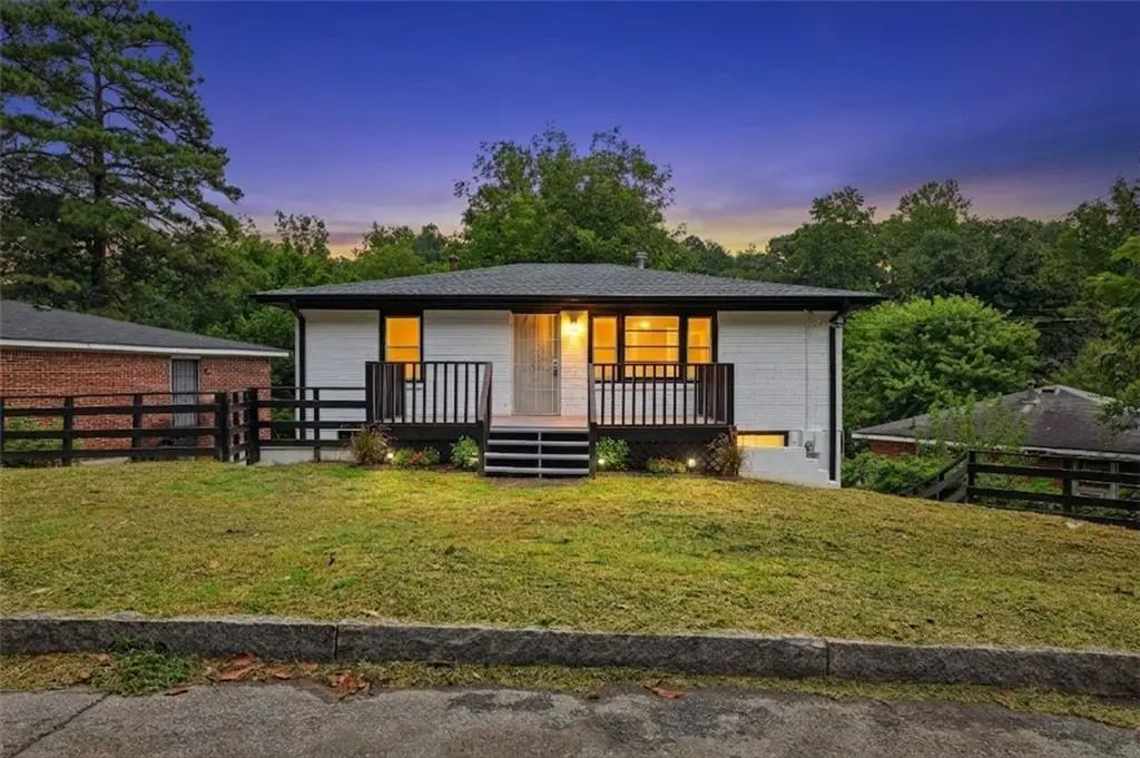 111 Victor Circle Nw, Atlanta