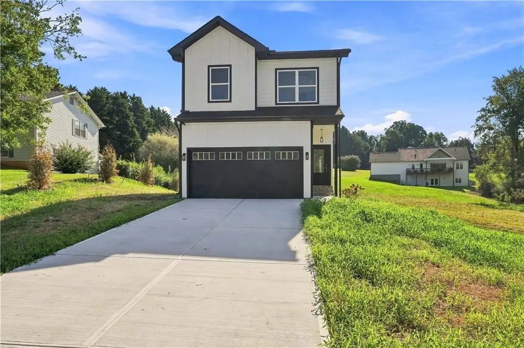 30 Golden Autumn Drive, Dahlonega