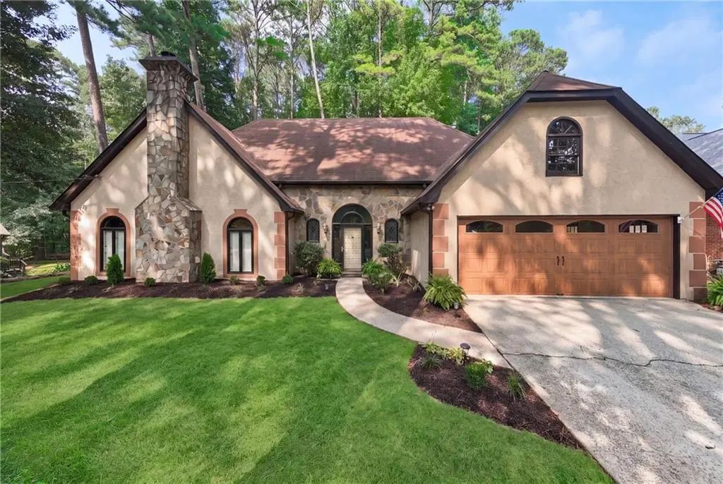 3691 Howell Wood Trail, Duluth