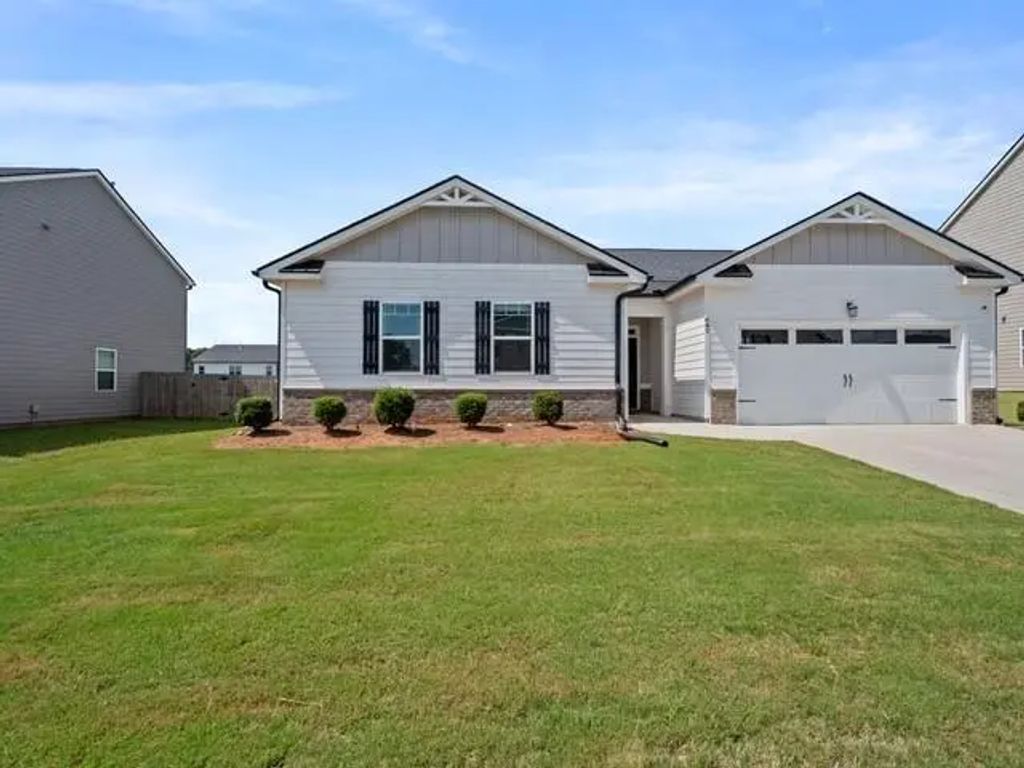 647 Graham Campbell Lane, Statham