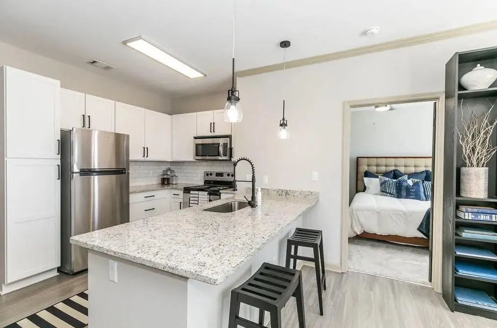 Unit 1210 - 1000 Ashwood Parkways, Dunwoody