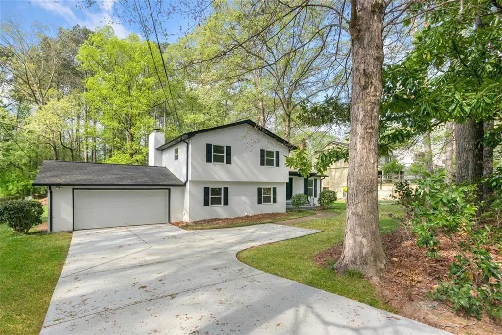 4645 Dunwoody Club Drive, Dunwoody