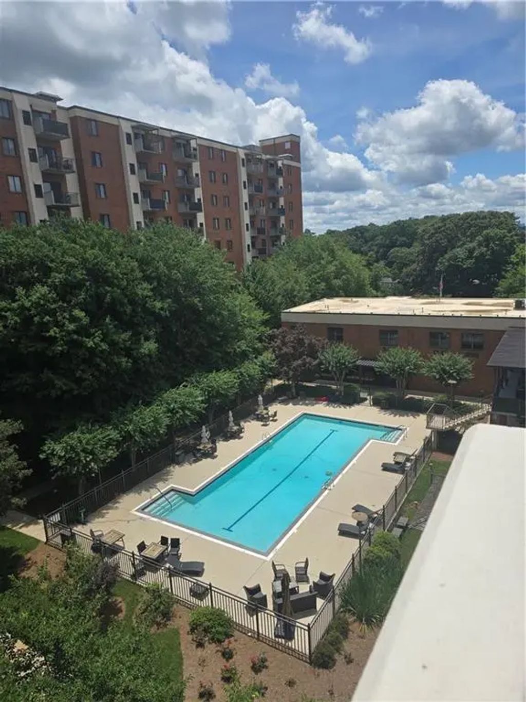Unit B608 - 300 Johnson Ferry Road Ne, Sandy Springs