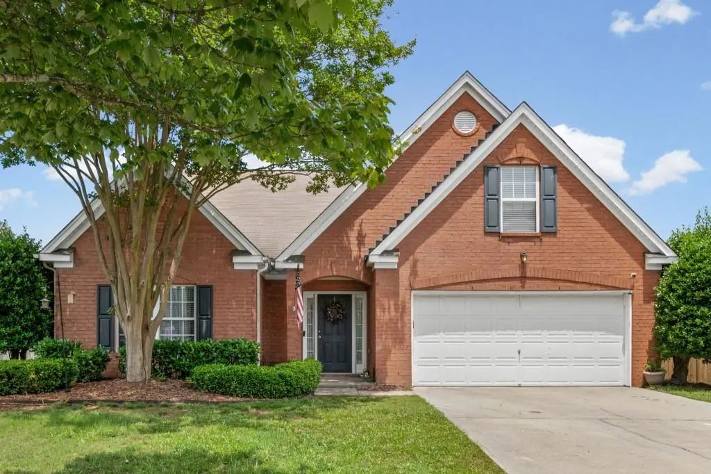 2114 Beacon Crest Drive, Buford