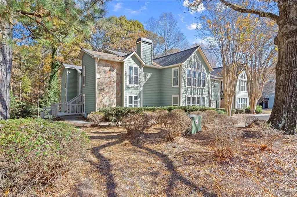 3209 Canyon Point Circle, Roswell