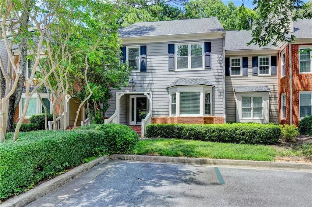 1006 Camden Court, Atlanta