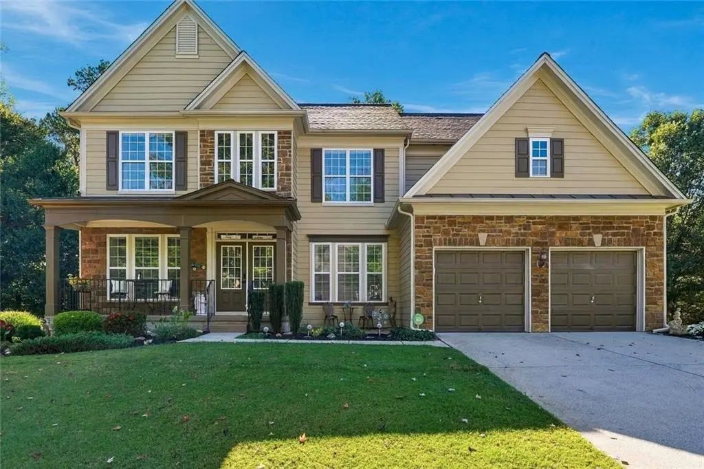 155 Edgewater Trail, Canton
