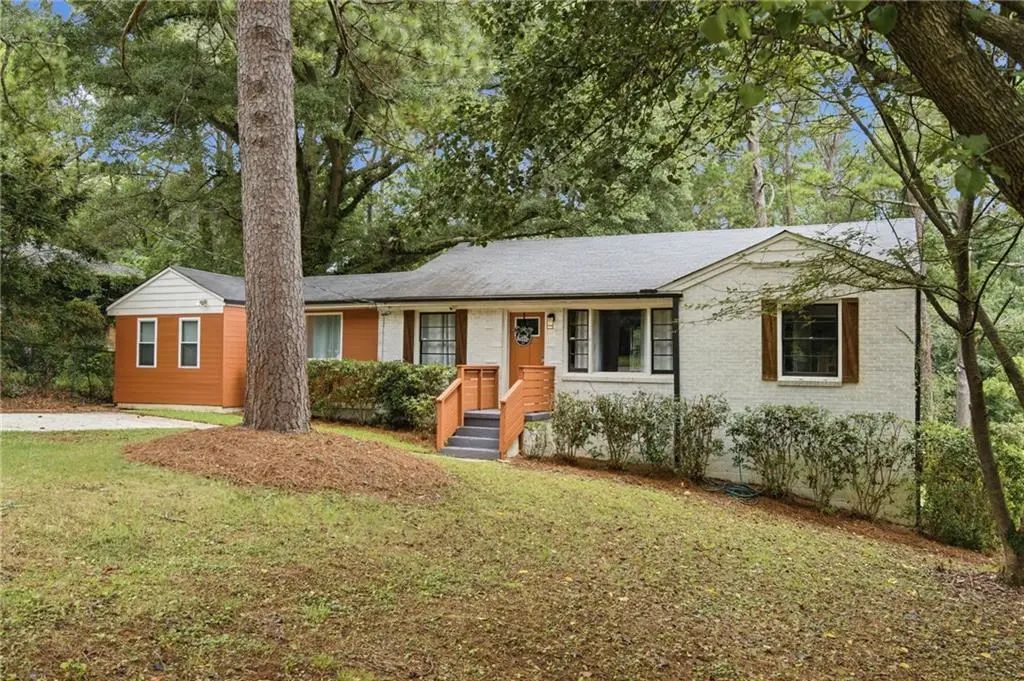 1402 Midlawn Drive, Decatur