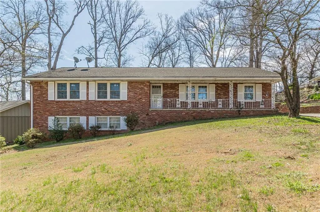 2110 Lavista Circle, Hapeville