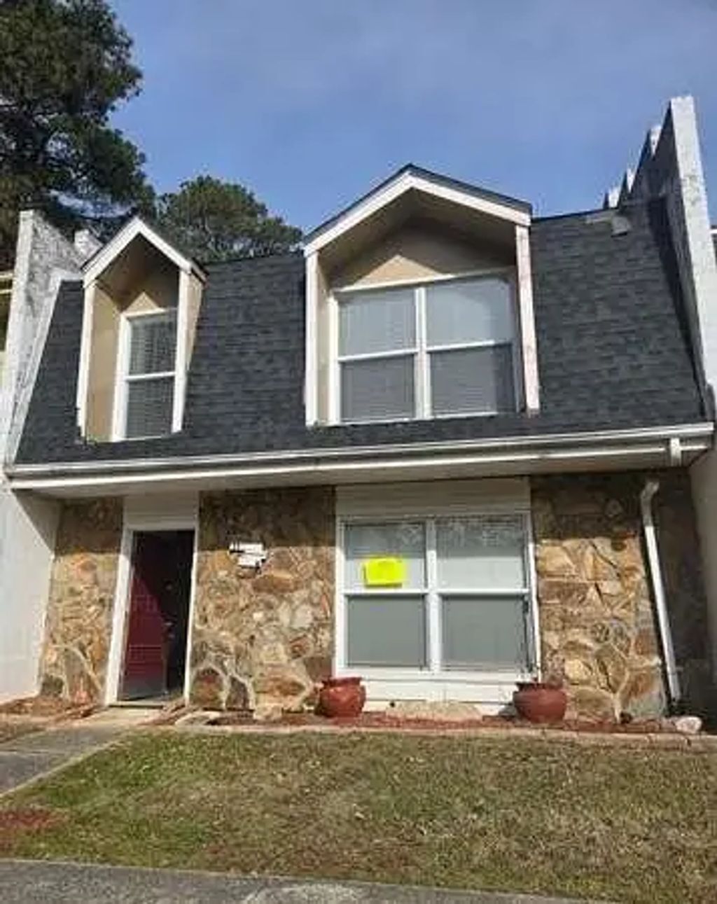 11 Pine Canyon Drive, Atlanta