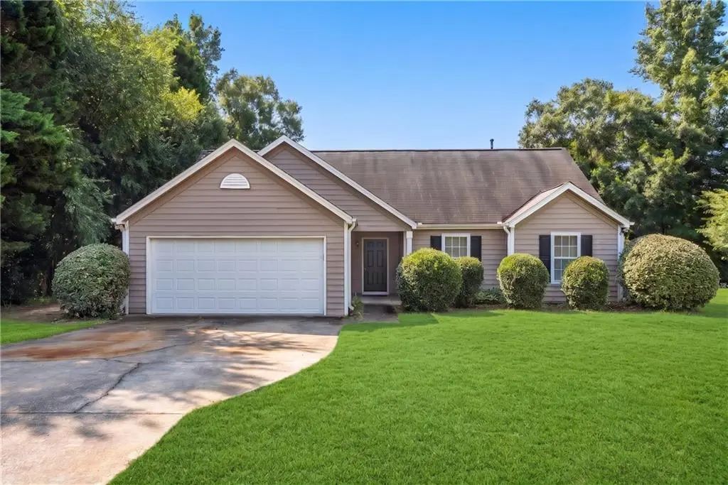 217 Crestworth Crossing, Powder Springs