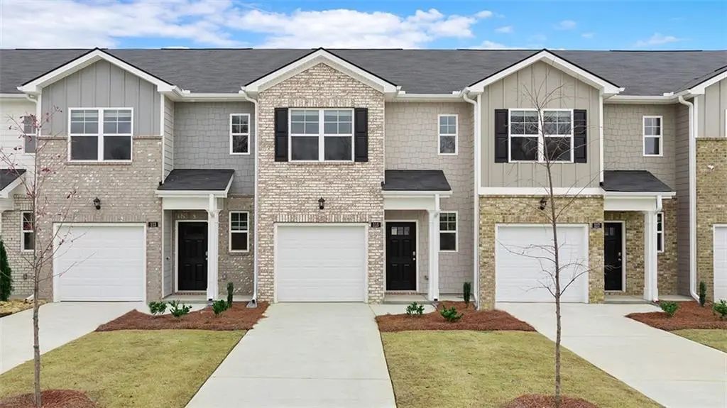 2054 Crossing Road, Stone Mountain