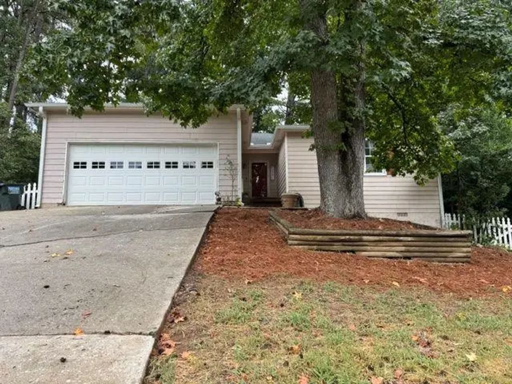 2978 Trotters View Way, Snellville