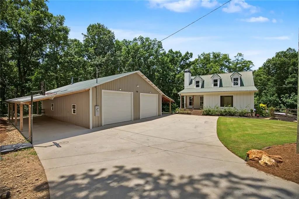 295 W Stowers Drive, Canton