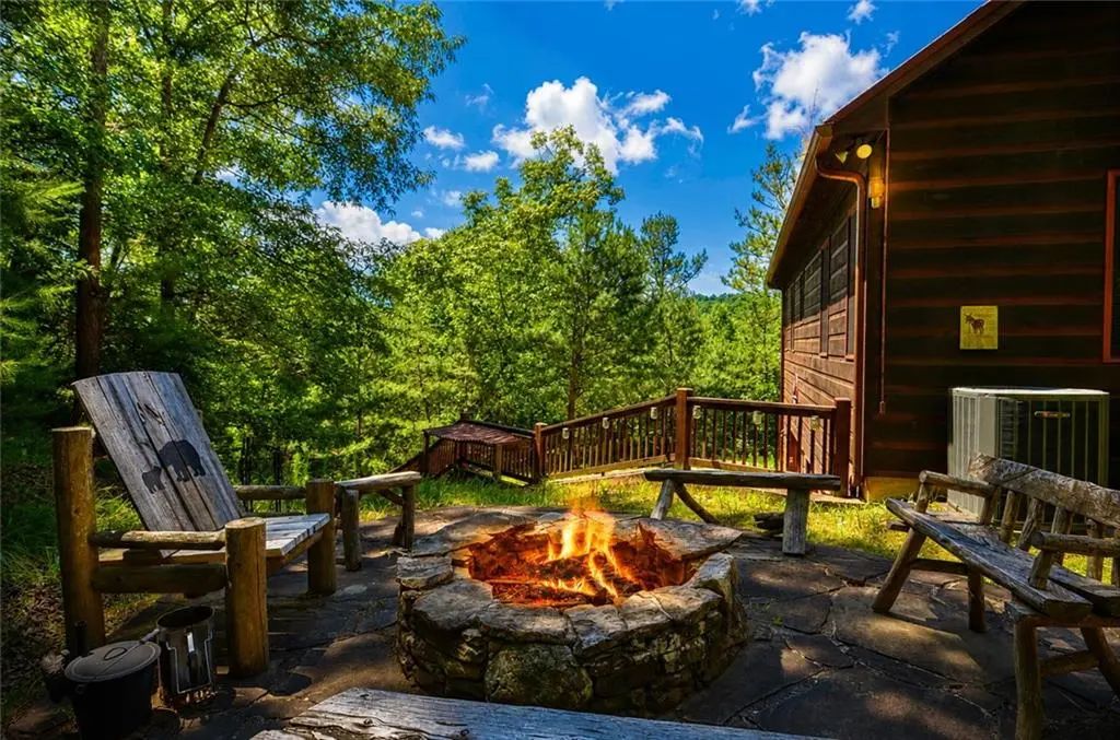 216 Dawn Lane, Ellijay