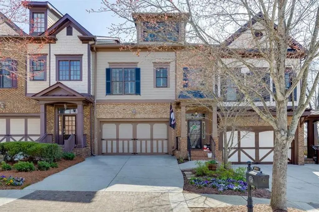 6965 Fellowship Lane, Flowery Branch