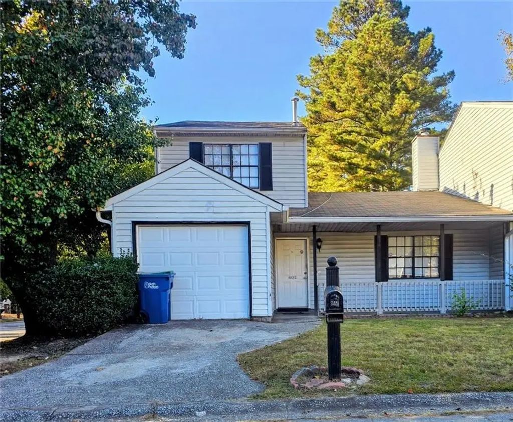 602 Pine Tree Trail, Atlanta