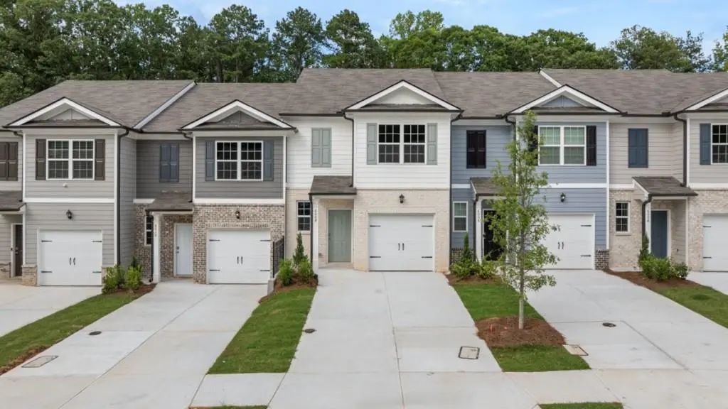 6008 Skylar Drive, South Fulton