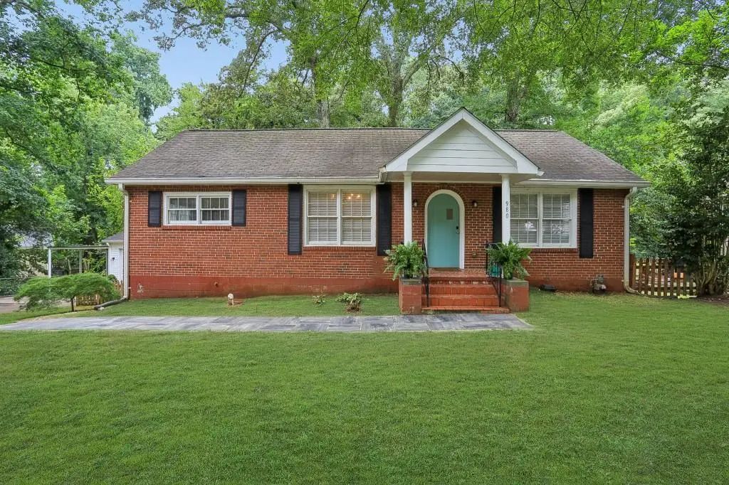 980 Brookdale Drive, East Point