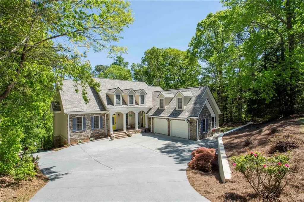 31 Rocky Circle Ne, White