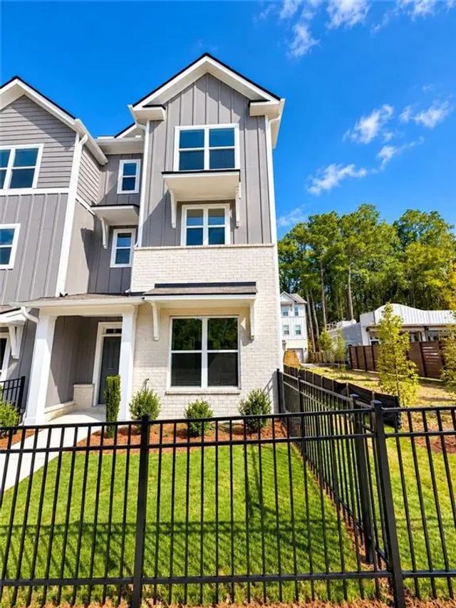 1341 Lakota Place, Atlanta
