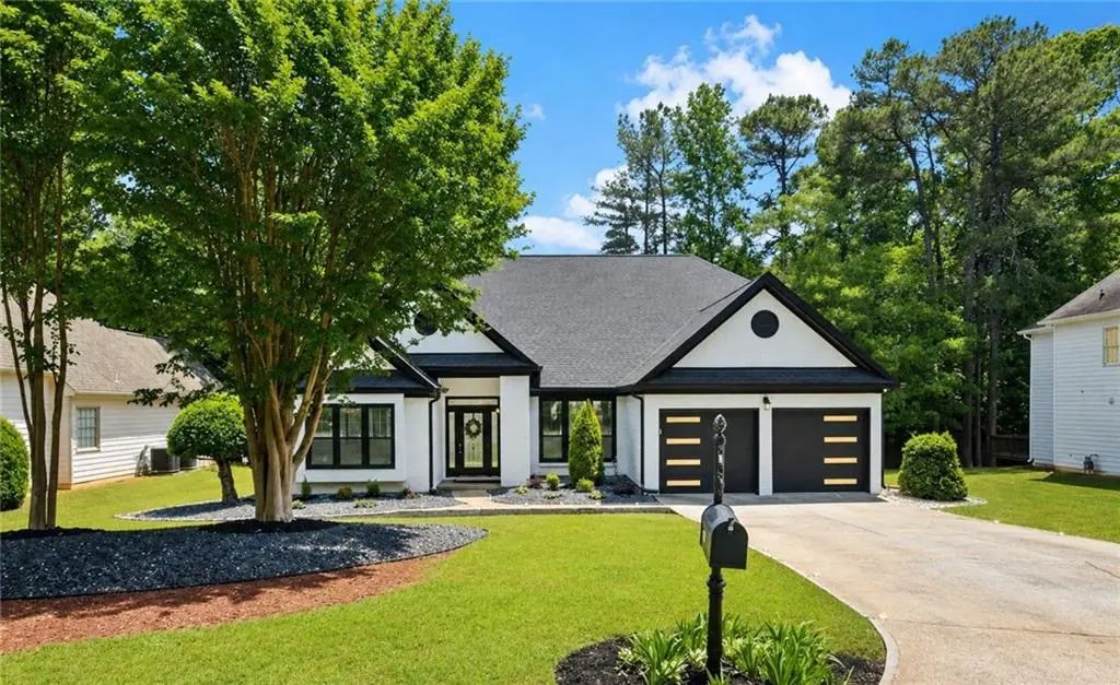 330 Shady River Trce, Roswell