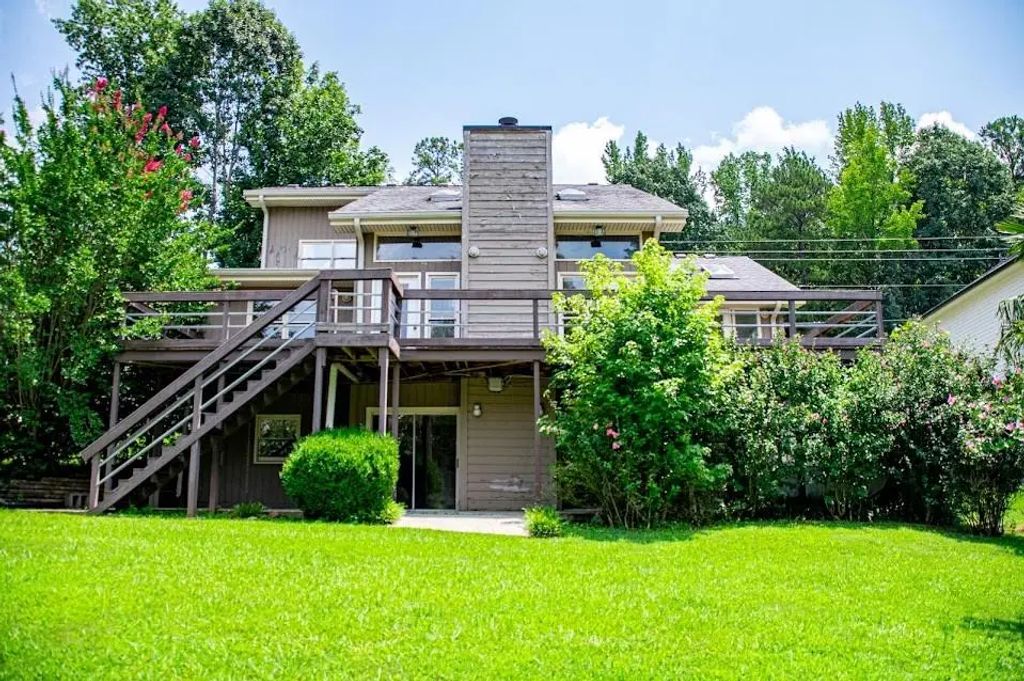10083 Lakeview Parkway, Villa Rica