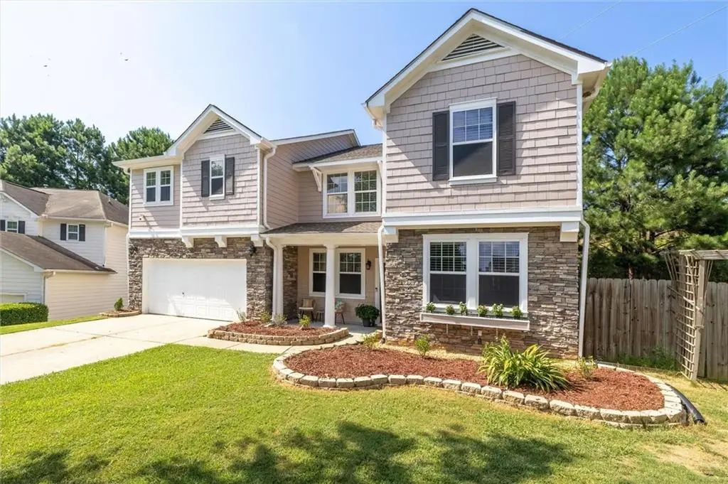 6261 Sparkling Cove Lane, Buford