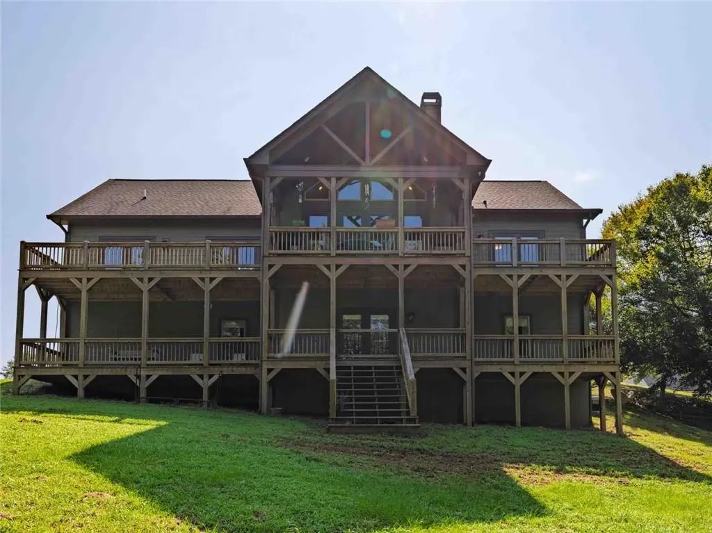 452 Captains Court, Clarkesville