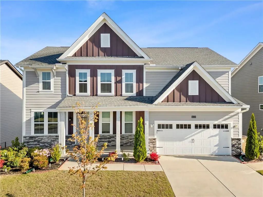 1033 Michigan Circle, Hoschton