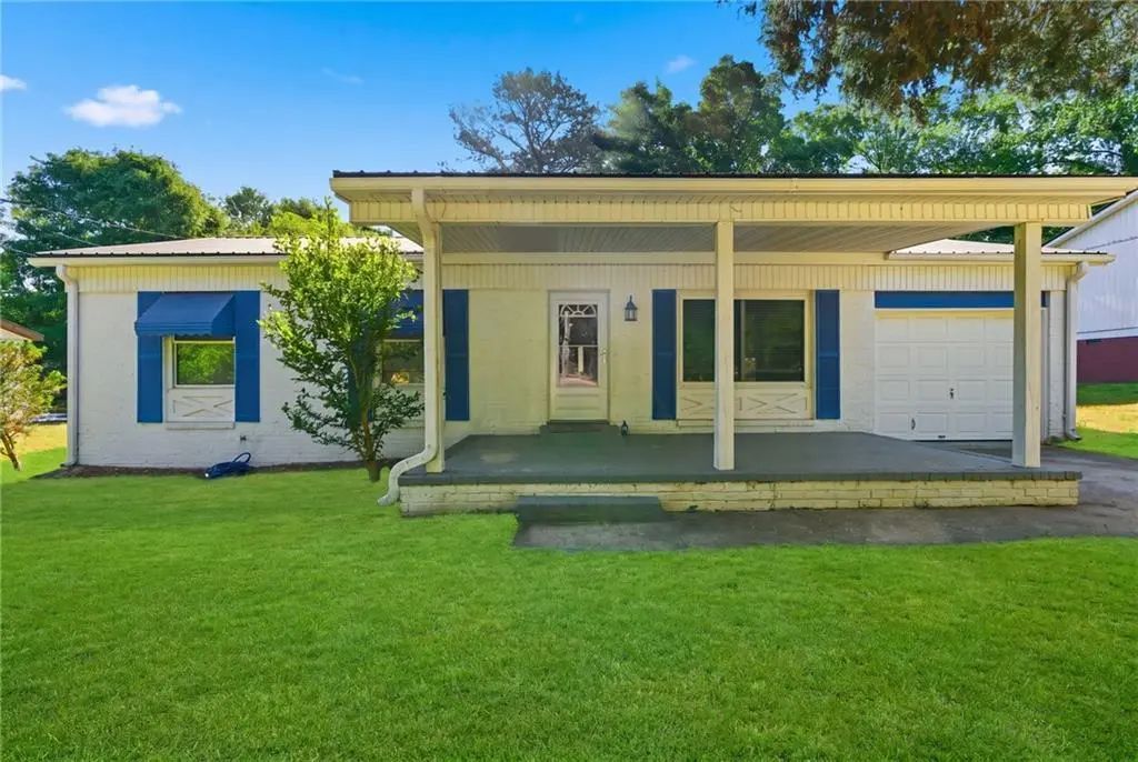 360 Martin Circle, Athens